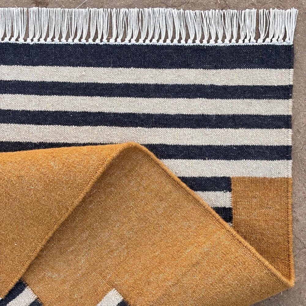 Multicolor Handmade Wool Vintage Dhurrie For Home